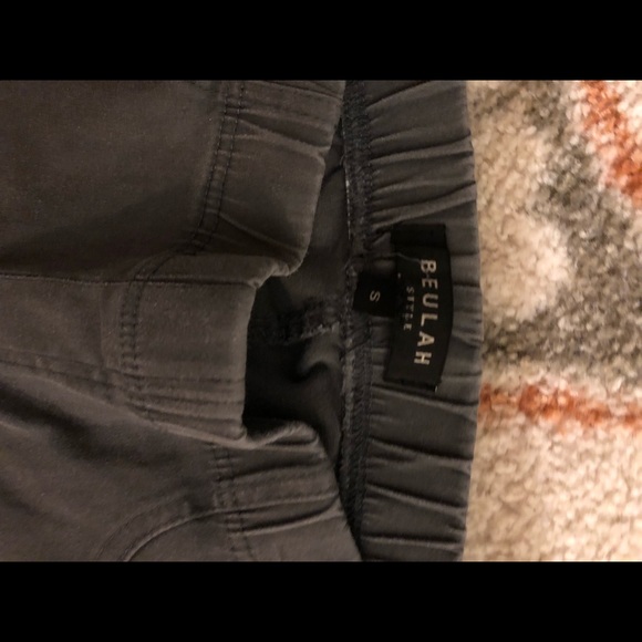 NWT jeggings with zippers - Picture 7 of 7